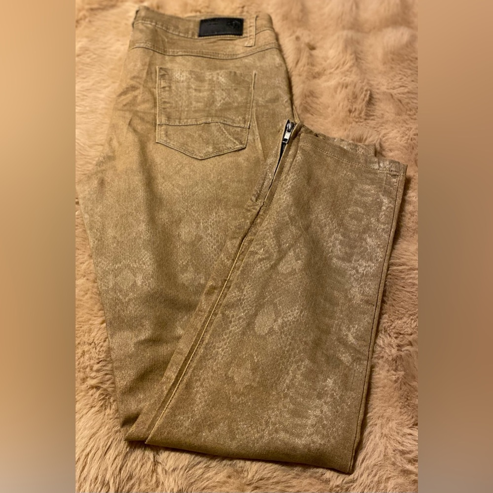BUFFALO
DAVID BITTON size 29 woman’s jeans